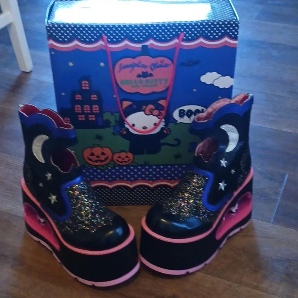 Irregular Choice Hello Kitty Cavern Platform Boots Size 39/8.5 - Picture 4 of 16
